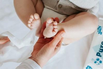 Jakie chusteczki nawilżane są bezpieczne dla noworodka? Poradnik dla rodziców