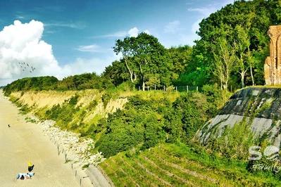 Domki nad morzem na majowy wyjazd z dziećmi – jak zaplanować idealny rodzinny pobyt?