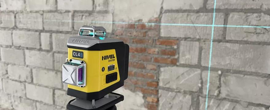 Laser krzyżowy na placu budowy - do czego jest wykorzystywany?