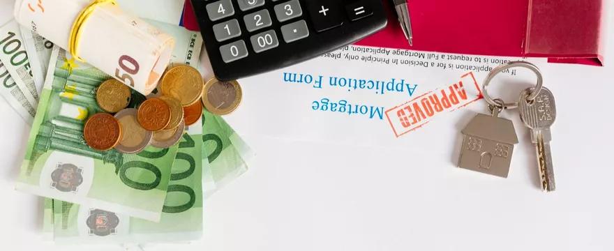 Bon na 100 tys. zł za trzecie dziecko? Co dokładnie proponuje PiS?