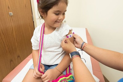 Czego unikać po szczepieniu dziecka? Z czego lepiej zrezygnować 