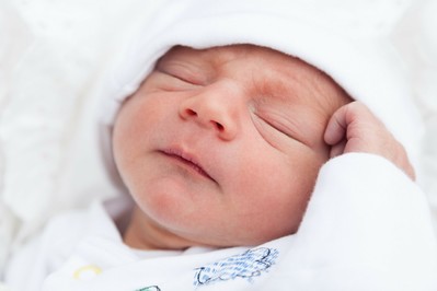 Noworodki przebywające na intensywnej terapii przechodzą zbyt dużo niepotrzebnych badań?