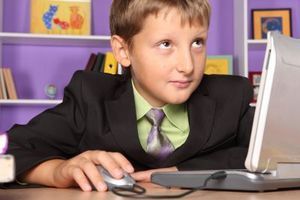 Coraz młodsze dzieci korzystają z Internetu