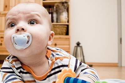 Jak łagodnie przeprowadzić dziecko przez chorobę?
