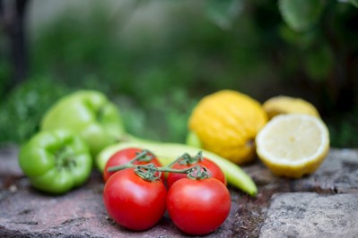 Zjadamy zbyt dużo pestycydów: nowy RAPORT NIK dotyczący owoców i warzyw 