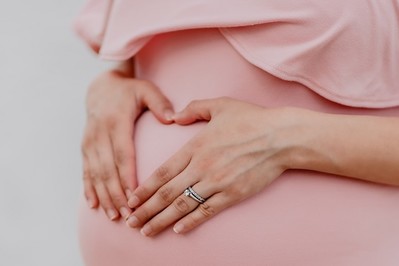 Szczepienie w ciąży chroni dziecko przed COVID! Polscy lekarze to udowodnili