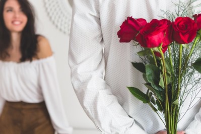 Kwiaty na Walentynki – co mówią o Twoim partnerze?