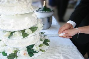 Idealny tort weselny