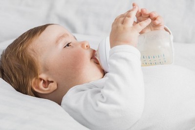 Jak wybrać mleko modyfikowane dla dziecka po 6. miesiącu życia?