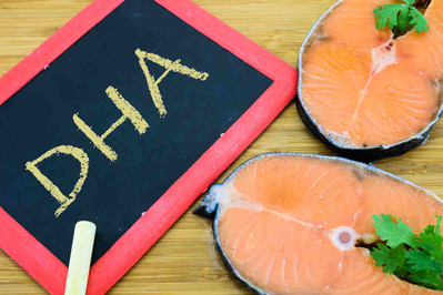 Kwasy DHA i omega-3 – dlaczego są tak ważne w diecie dziecka?