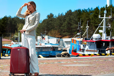 Top 5 walizek podróżnych w niskich cenach – poznaj najlepsze modele, które kupisz poniżej 150 zł!