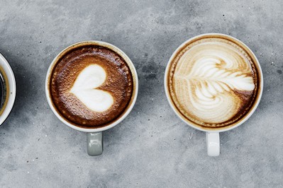 Kawa: jak działa i dlaczego tak ją lubimy. Co o kawie mówi nauka?