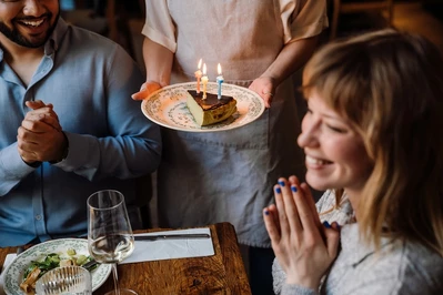 Impreza urodzinowa – dlaczego warto wyprawić ją w hiszpańskiej restauracji?