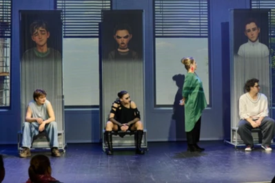 Multimedialny musical &bdquo;ERROR&rdquo; o nastolatkach żyjących w dw&oacute;ch rzeczywistościach - nowość w Teatrze Capitol