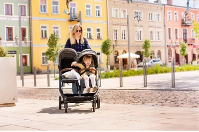 Dobry wózek spacerowy dla dwójki - zobacz na co MUSISZ zwracać uwagę przy wyborze dobrego wózka.