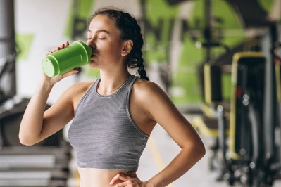 Kreatyna dla kobiet &ndash; co daje i jak ją dawkować?