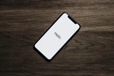 Pierwszy telefon dla nastolatka? Sprawdzamy najwygodniejsze opcje