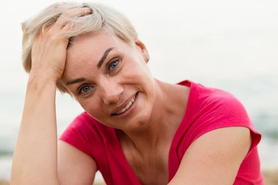Uderzenia gorąca podczas menopauzy — czy są groźne?