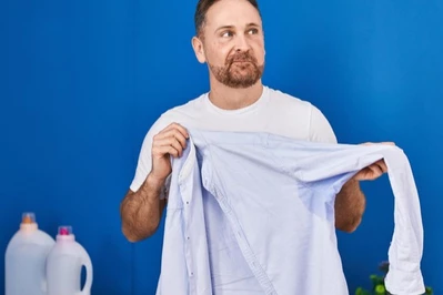 Jak usunąć plamy z potu?