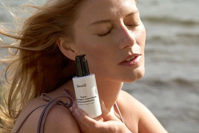 Jak zadbać o skórę po ciąży i nieprzespanych nocach? Poznaj naturalne kosmetyki {iossi}