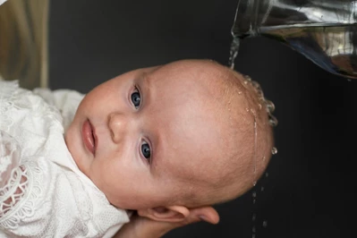 Co na chrzest daje matka chrzestna?