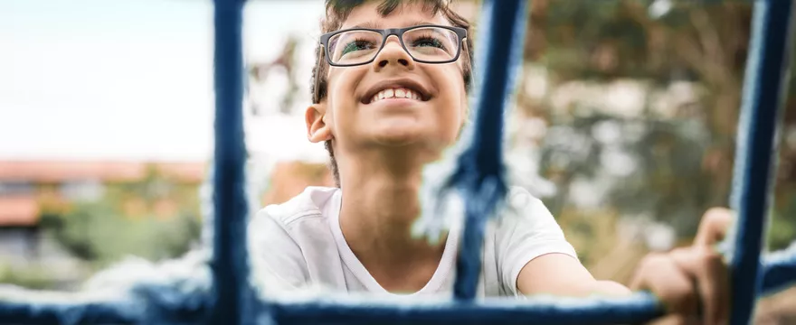 Jak wybrać okulary dla dziecka? Radzi OPTOMETRYSTA
