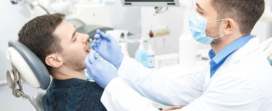 Czeka Cię kosztowny zabieg stomatologiczny? Rozłóż płatność za dentystę na raty z Efimea