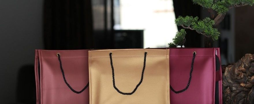 Co zrobić z nietrafionym prezentem: kiedy prezent można oddać do sklepu? 
