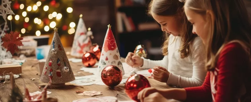 Jak stworzyć magię świąt w szkole?