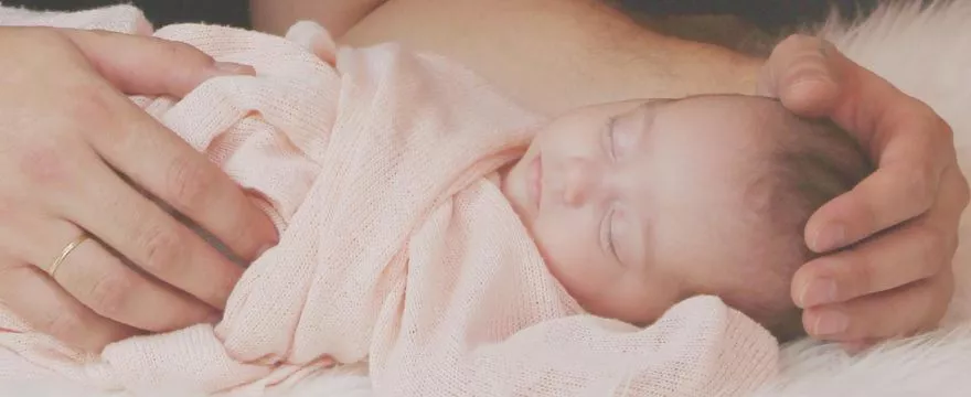 Wiosna nadchodzi! Jak zadbać o delikatną skórę maluszka?