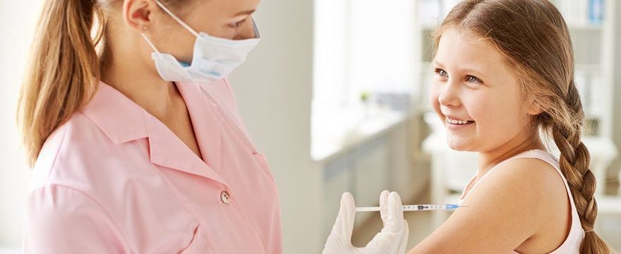 KE zatwierdziła już szczepionkę dla dzieci 5-11 lat - ruszają szczepienia!