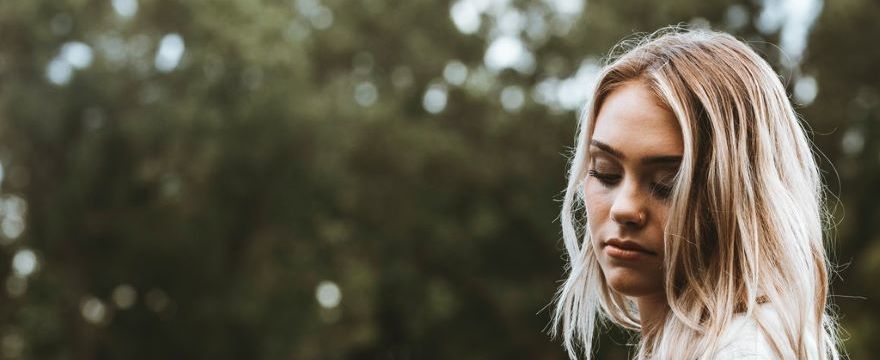 Niedrożność jajowodów: objawy i leczenie