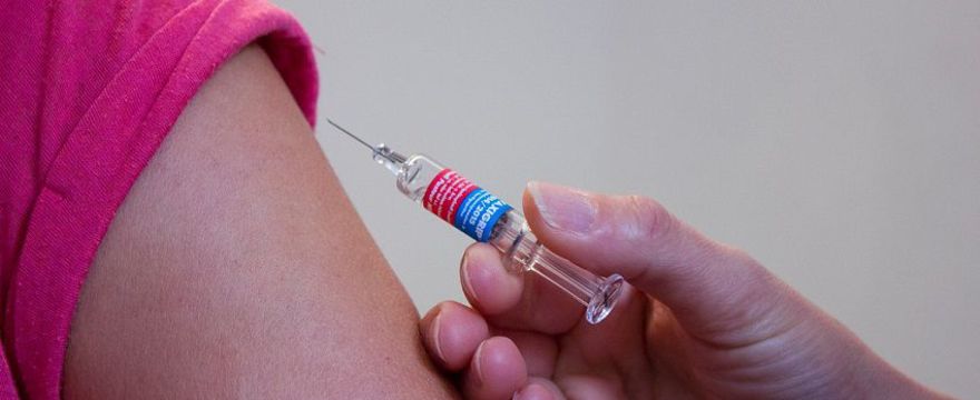 Bezpłatne szczepienia przeciwko wirusowi HPV dla nastolatków w Warszawie