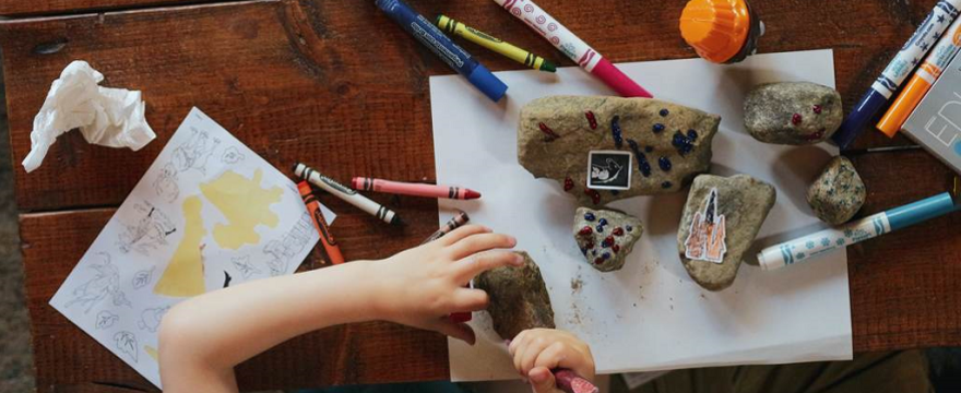 Czy chwalić dziecko? Kiedy dziecko zaczyna rozumieć pochwały? 