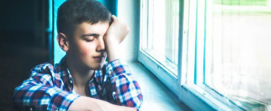 Smutny koniec roku szkolnego: chłopiec z Aspergerem celowo wykluczony ze szkolnego apelu
