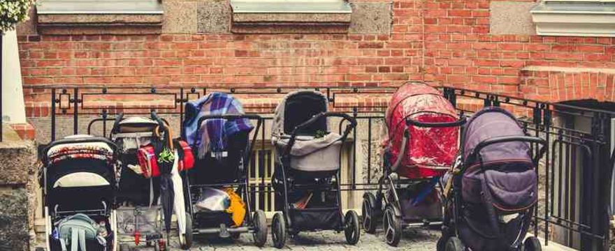 Wózki dla dzieci – który model wybrać i jak go wyposażyć?