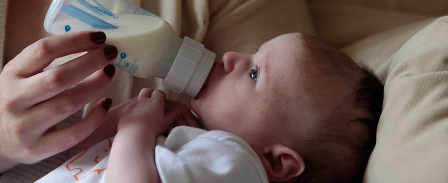 Ekspert radzi: jak pobudzić laktację domowymi sposobami? 