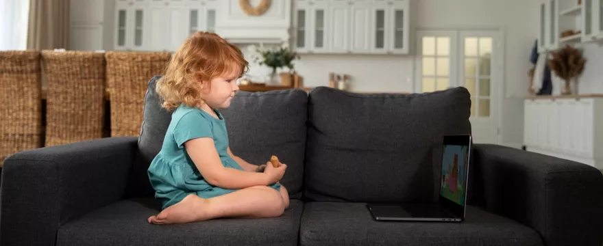 Dlaczego dziecko ogląda ciągle tę samą bajkę?