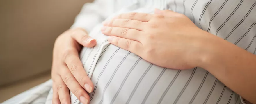 Poród na SOR zamiast na porodówce w 2026? - zmiany w szpitalach i organizacja porodówki