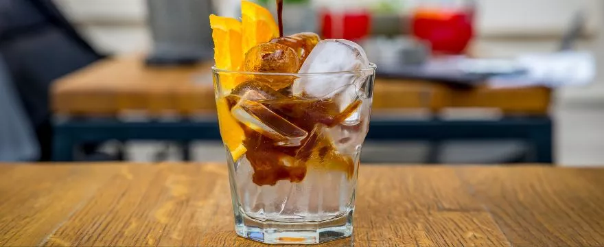 Espresso tonic – przepis na kawę na zimno jak z kawiarni