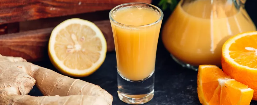 Shoty imbirowe na odporność — jak je zrobić samemu?