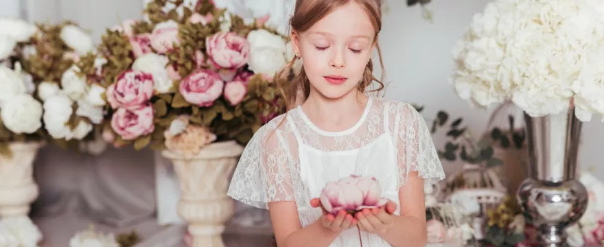 Prezenty na komunię 2026 dla dziewczynki — lista pomysłów