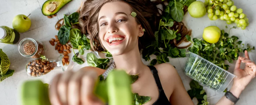 Detoks – co naprawdę oznacza „oczyszczanie organizmu”? Zdaniem dietetyczki