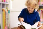 Książki dla dzieci – jak dobrać tytuły, które rosną razem z małym czytelnikiem?