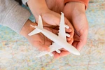 Jak przygotować dziecko do lotu samolotem?