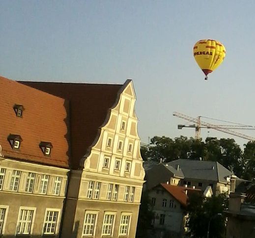 28.07.2012 .Rano nad ratuszem. 