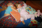 Śpiące dzieciaki - Maciek i Natalka