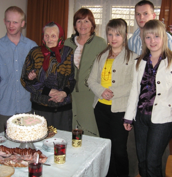 Niezapomniane chwile spędzone z babcią/ URODZINY BABCI