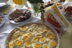 Tarta z jajkami, serem i szynką