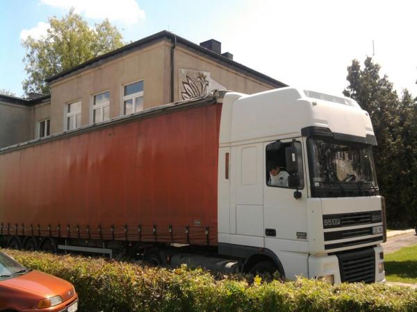 wyjazd transportu z pomocą dla powodzian, Rasy 24.06